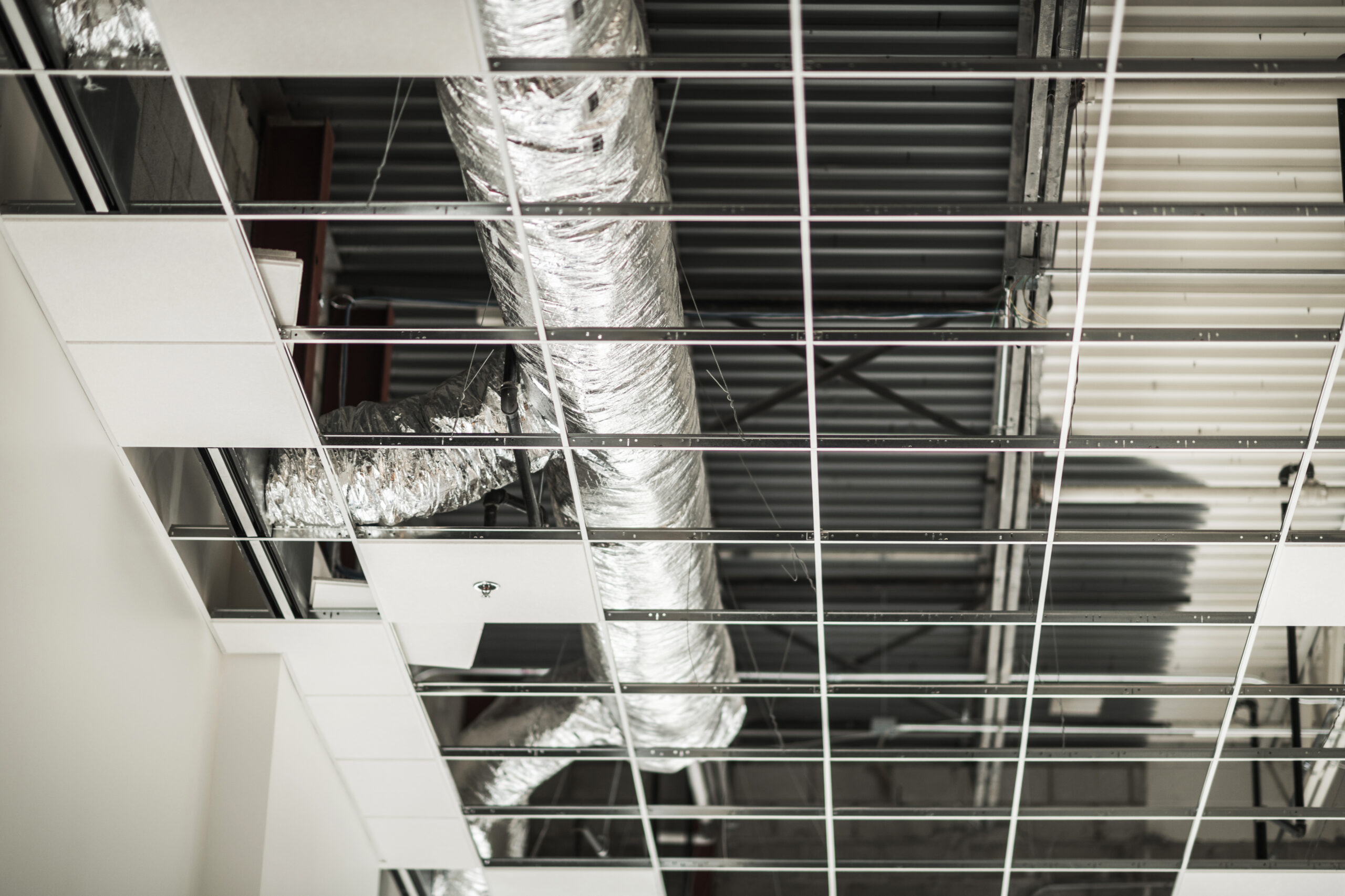 Commercial Building HVAC Ceiling Installation Hvac engineering